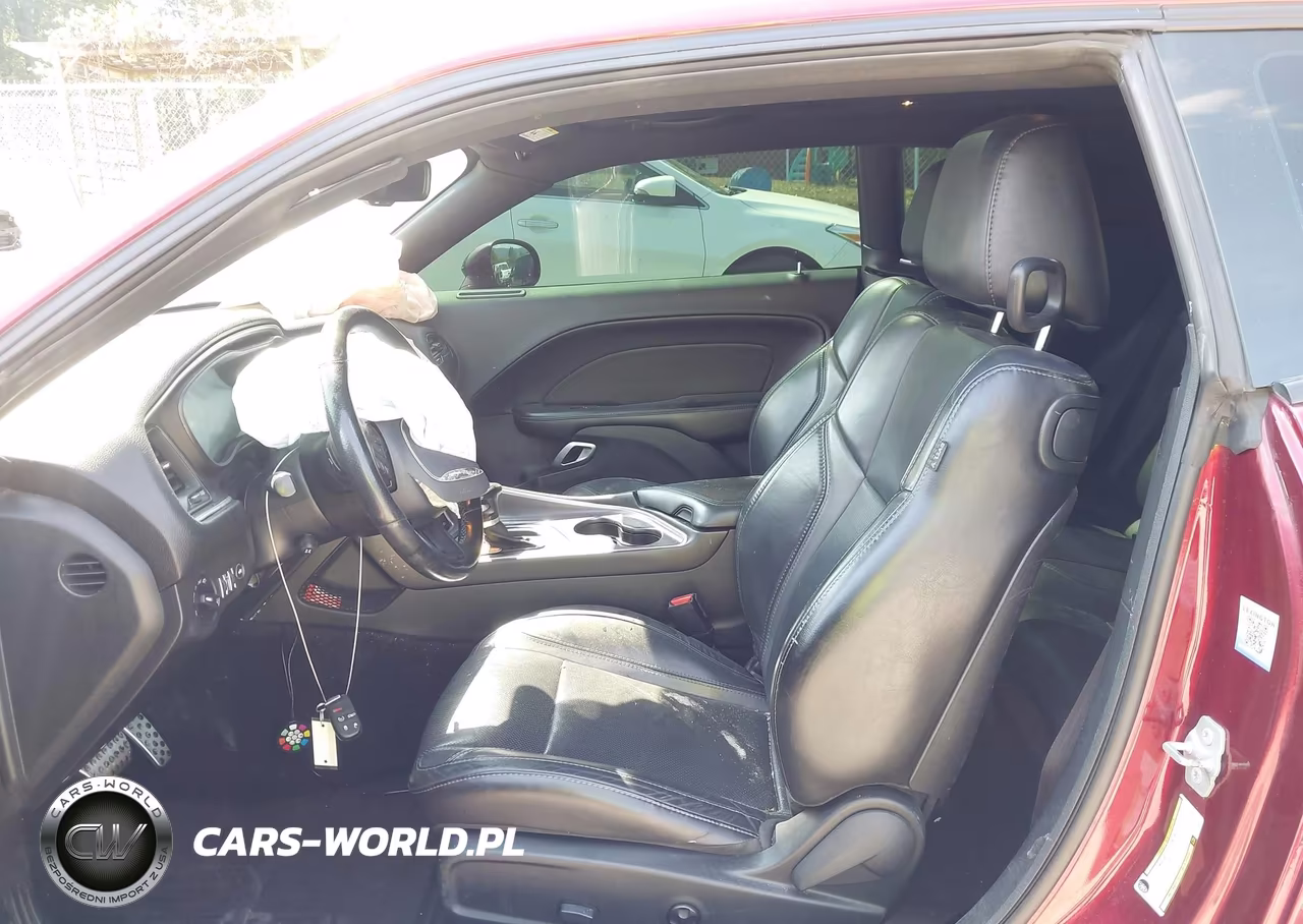 2018 Dodge Challenger Sxt Plus VIN:2C3CDZAG6JH318207 - 5