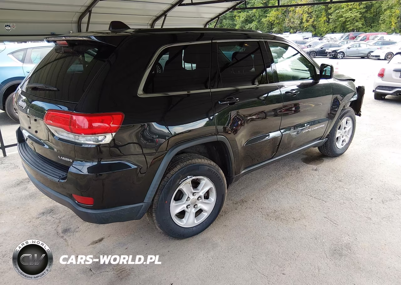 2016 Jeep Grand Cherokee Laredo VIN:1C4RJFAG4GC379452 - 4
