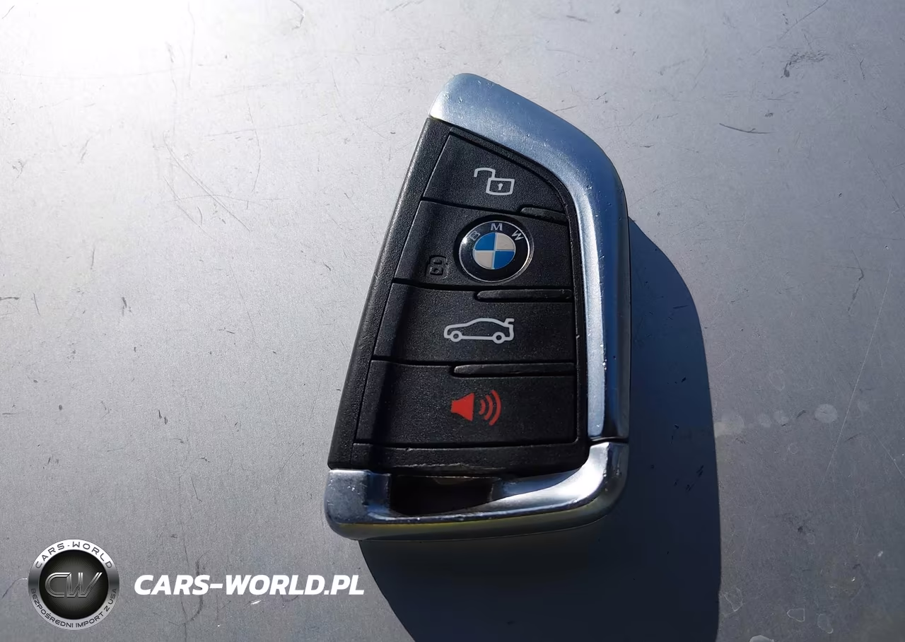 2020 BMW 330I VIN:3MW5R1J02L8B16226 - 11