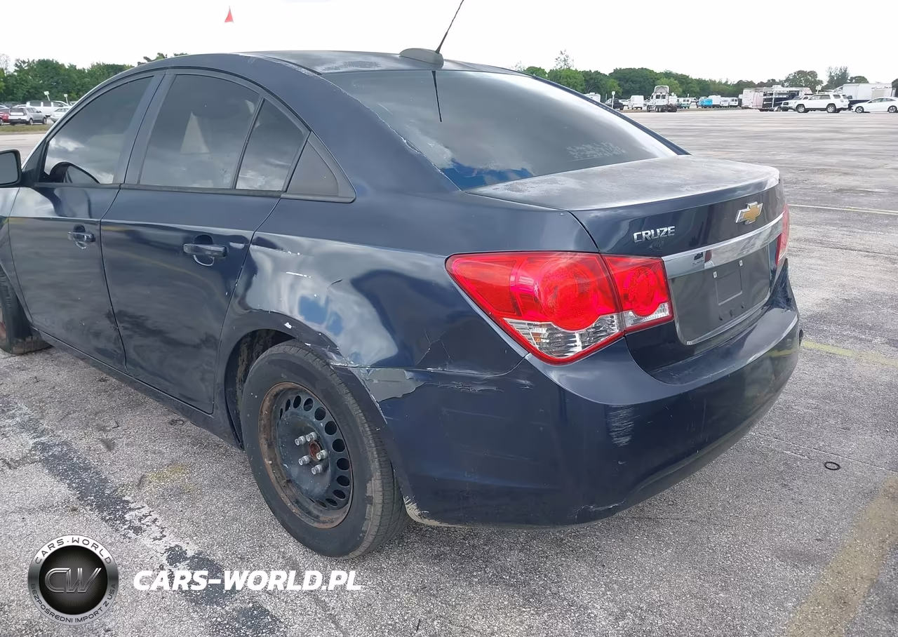 2015 Chevrolet Cruze Ls Auto VIN:1G1PA5SH4F7187165 - 6