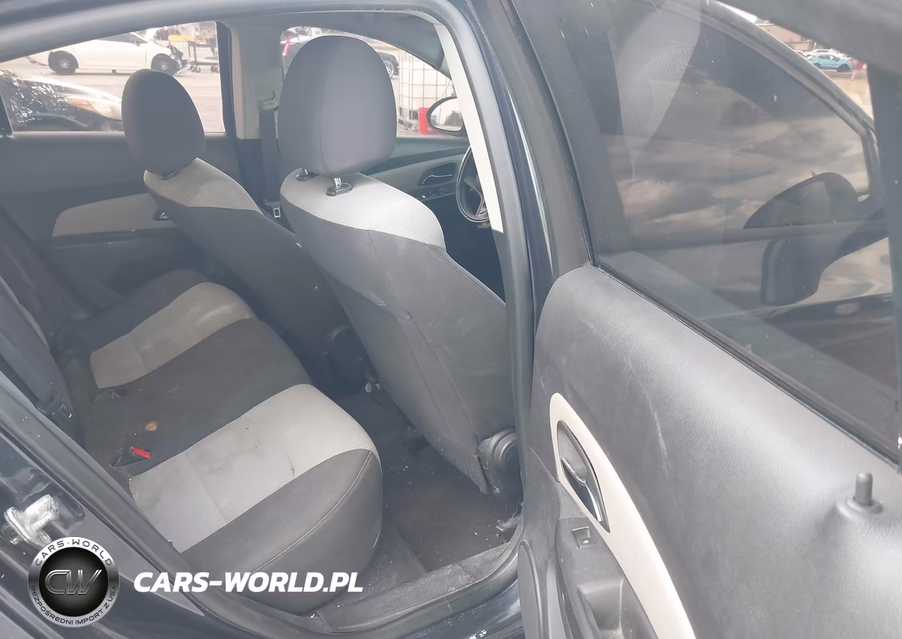 2015 Chevrolet Cruze Ls Auto VIN:1G1PA5SH4F7187165 - 8