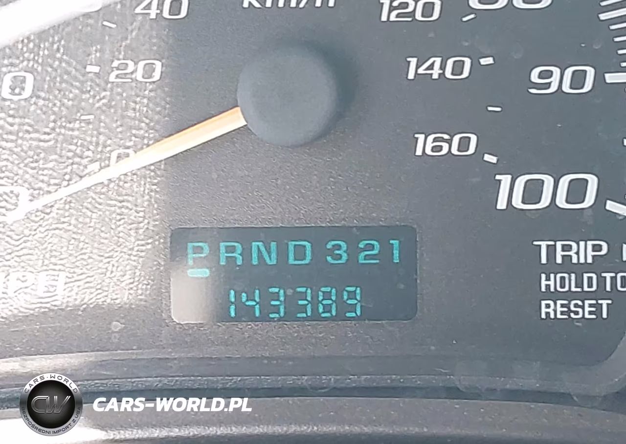 2003 Chevrolet Express Cutaway Base W-C7L-C7N VIN:1GBJG31U431187233 - 5