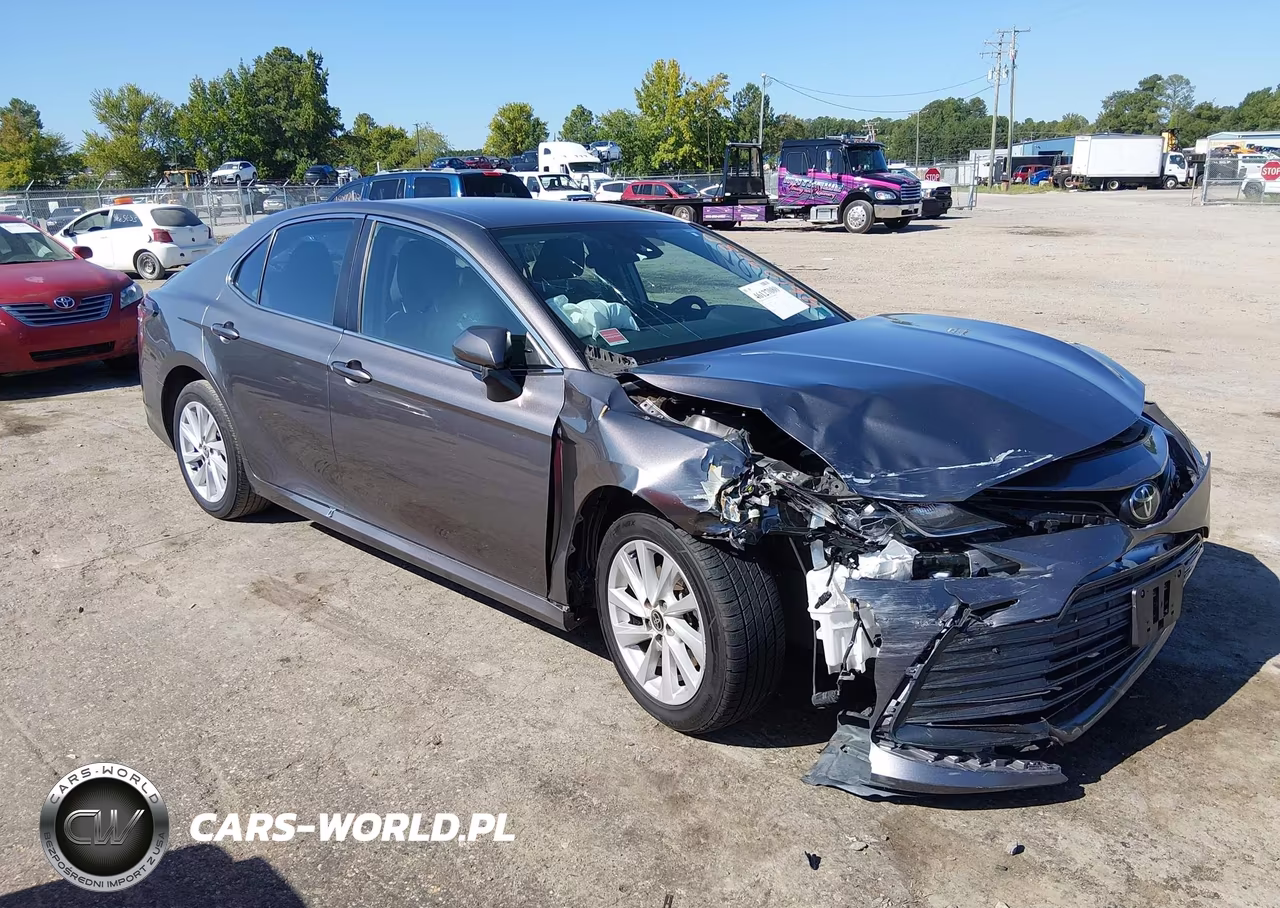 2023 Toyota Camry Le