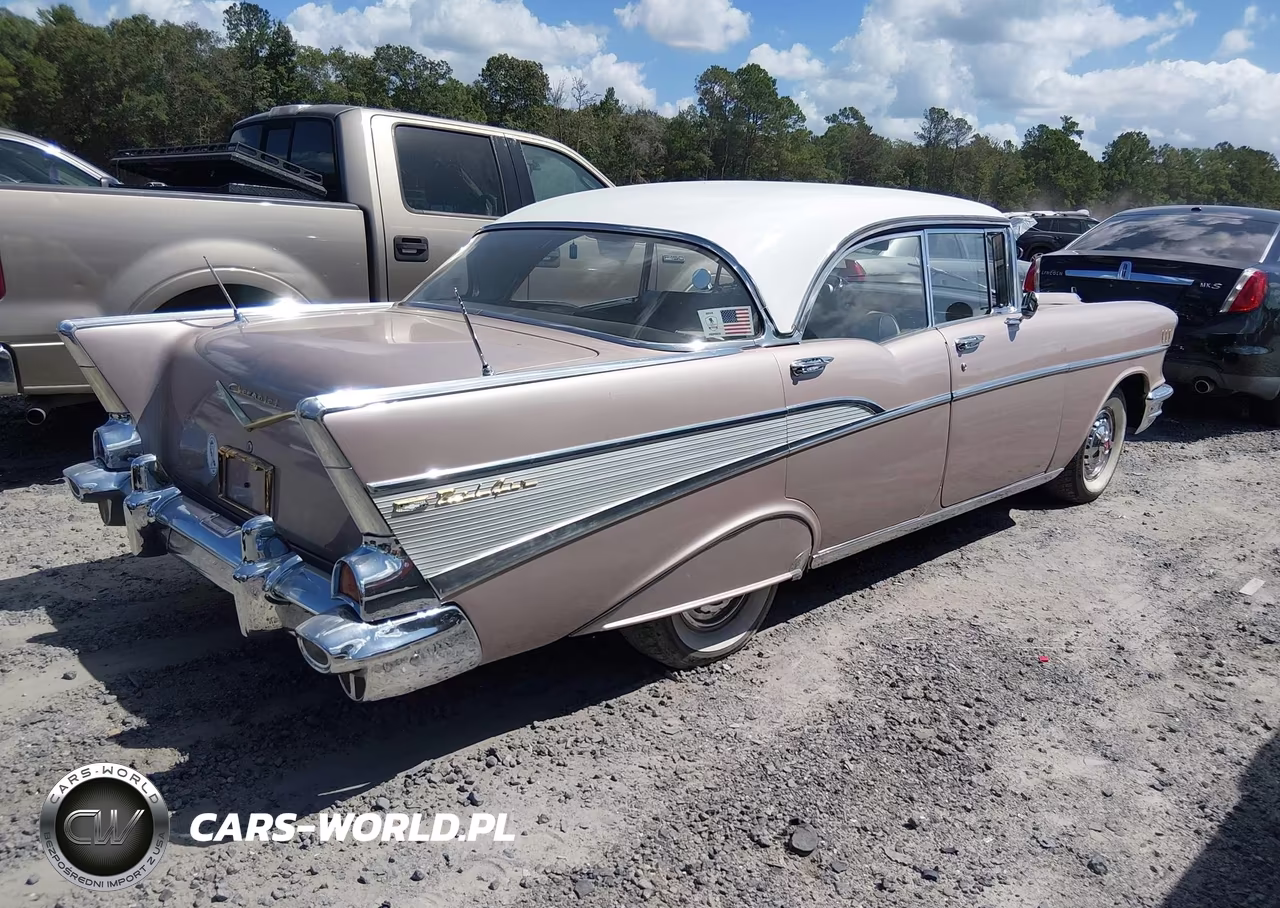 1957 Chevrolet Bel Air VIN:VC57T140877 - 4