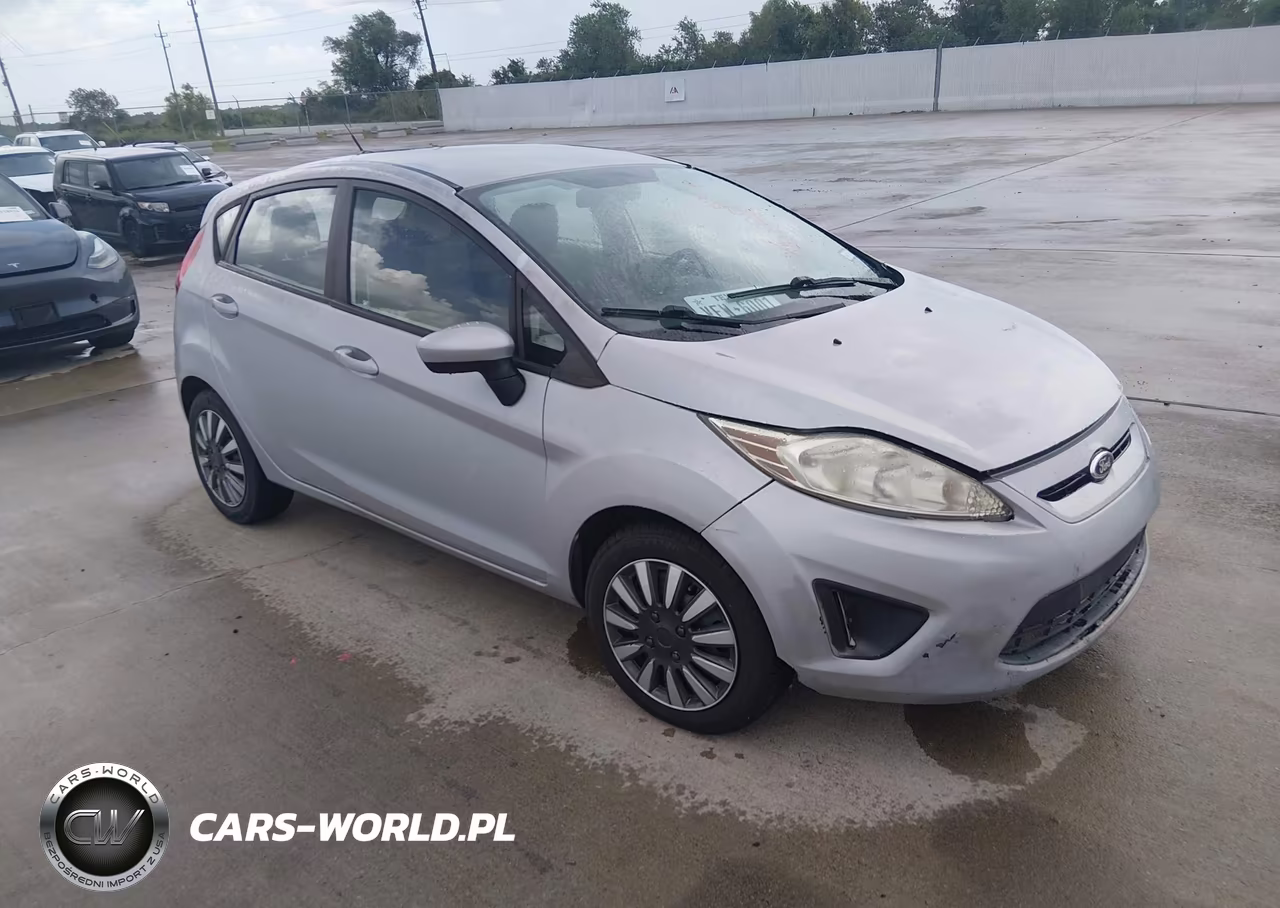 2013 Ford Fiesta S – zdjęcie 1 z 11