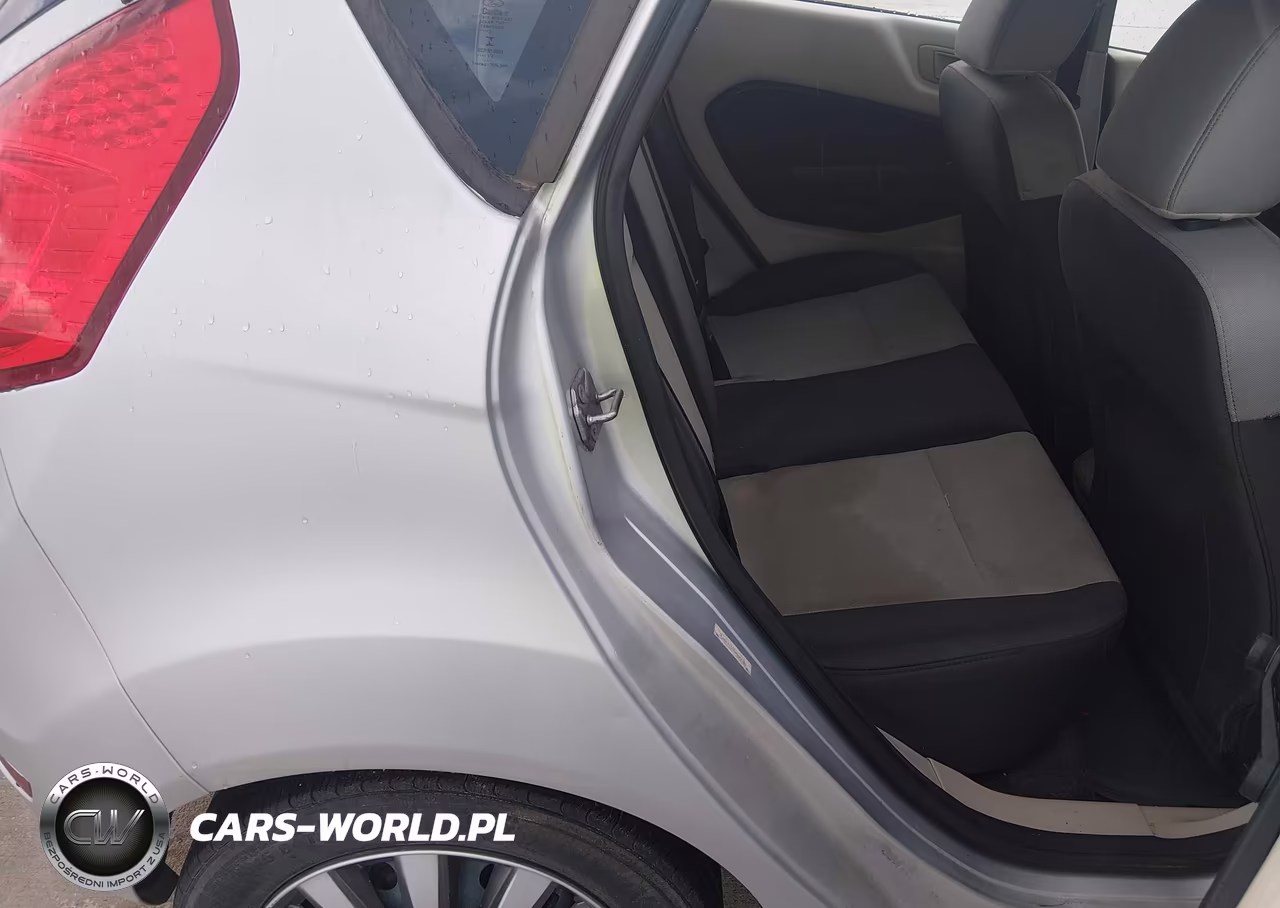 2013 Ford Fiesta S VIN:3FADP4TJXDM223728 - 8