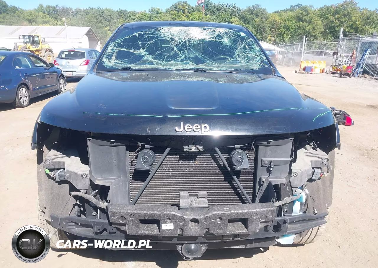 2018 Jeep Grand Cherokee High Altitude 4X2 VIN:1C4RJECG5JC253289 - 13