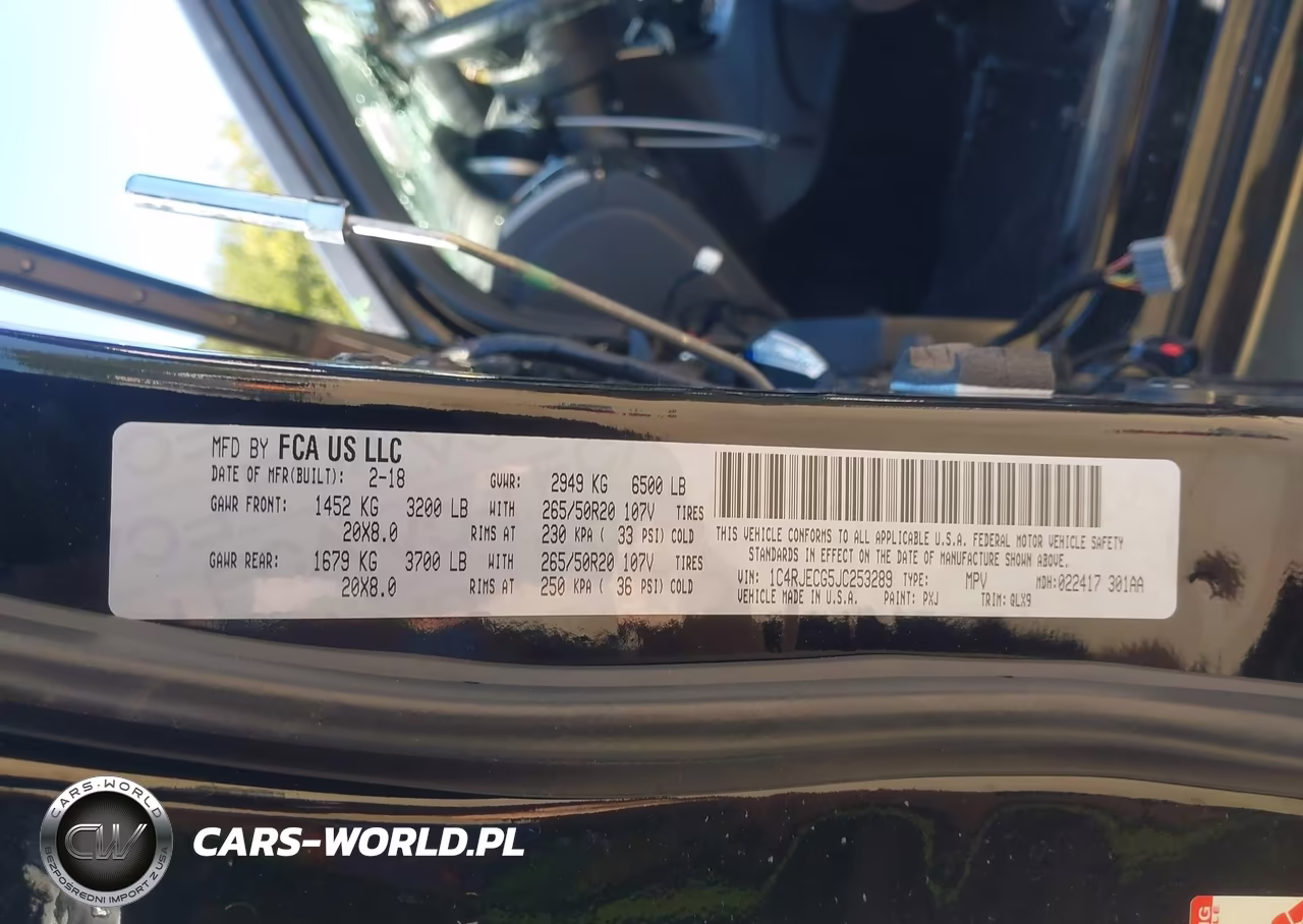 2018 Jeep Grand Cherokee High Altitude 4X2 VIN:1C4RJECG5JC253289 - 9