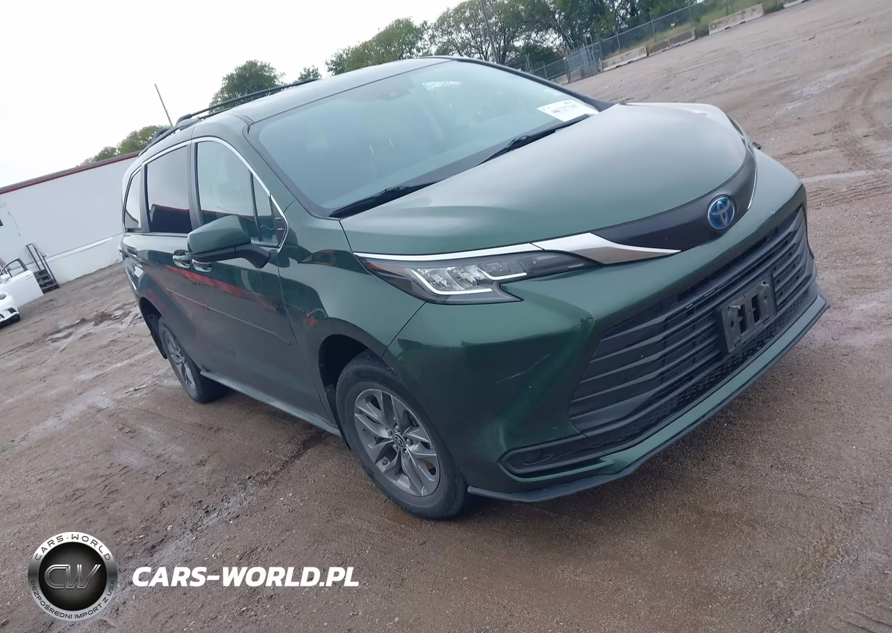2023 Toyota Sienna Le