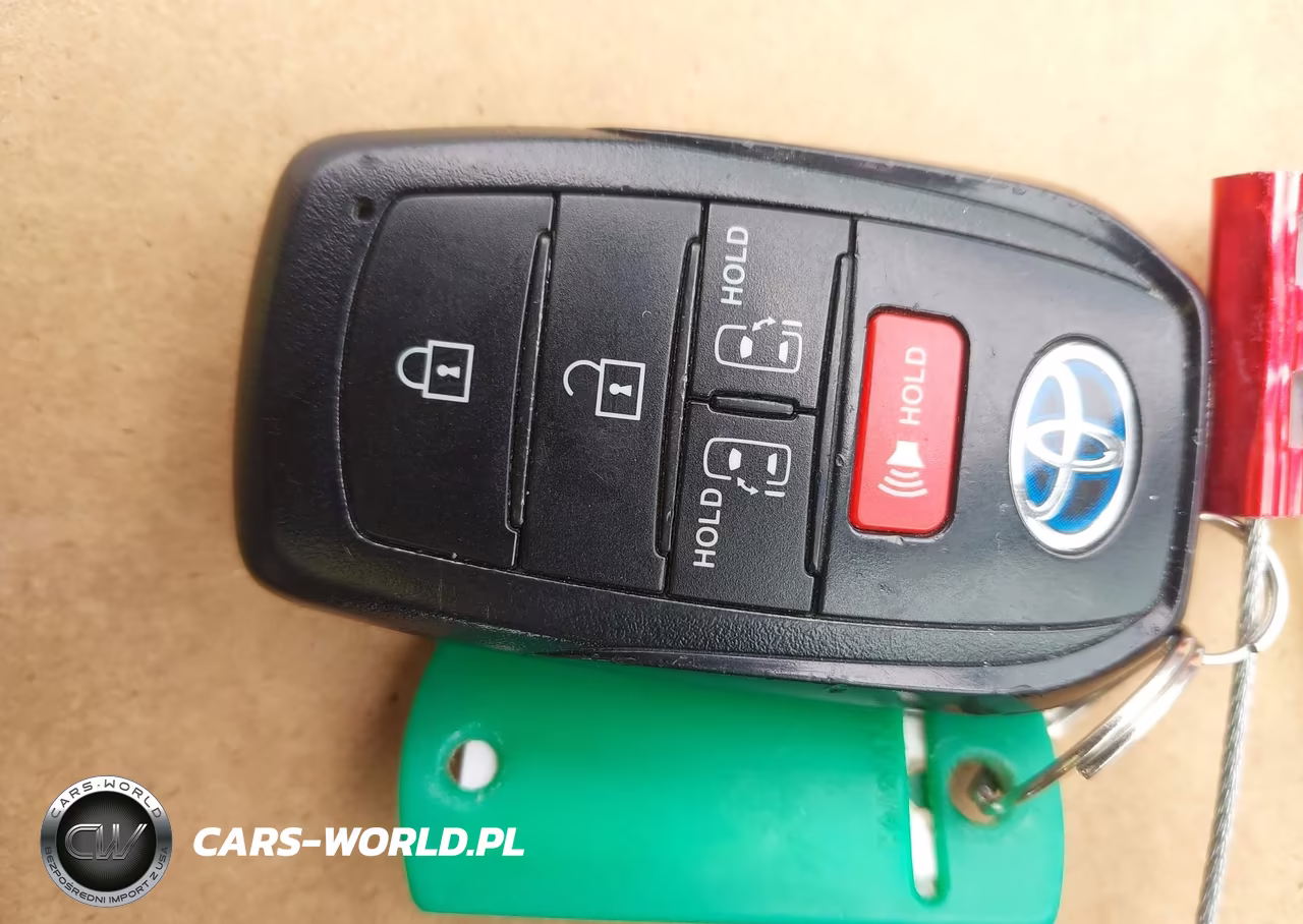 2023 Toyota Sienna Le VIN:5TDKRKEC8PS140981 - 11