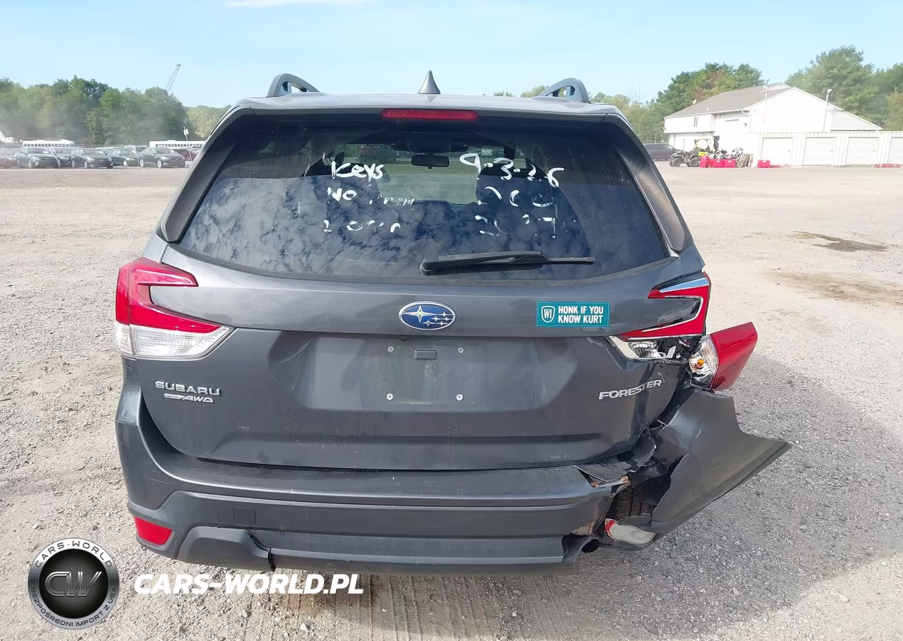 2022 Subaru Forester Premium VIN:JF2SKAEC4NH462776 - 16