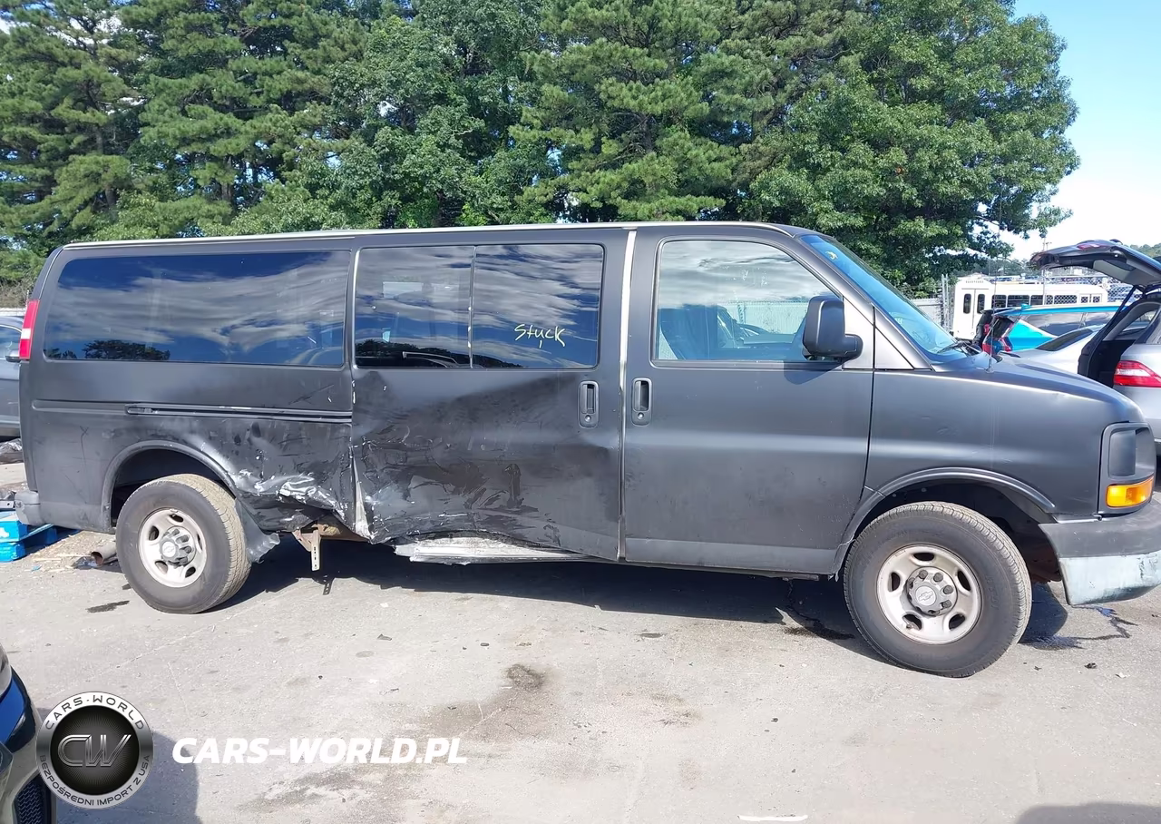 2007 Chevrolet Express Ls VIN:1GAHG39U471194650 - 13
