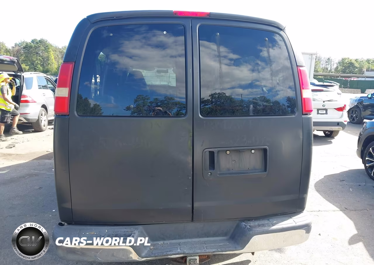 2007 Chevrolet Express Ls VIN:1GAHG39U471194650 - 16