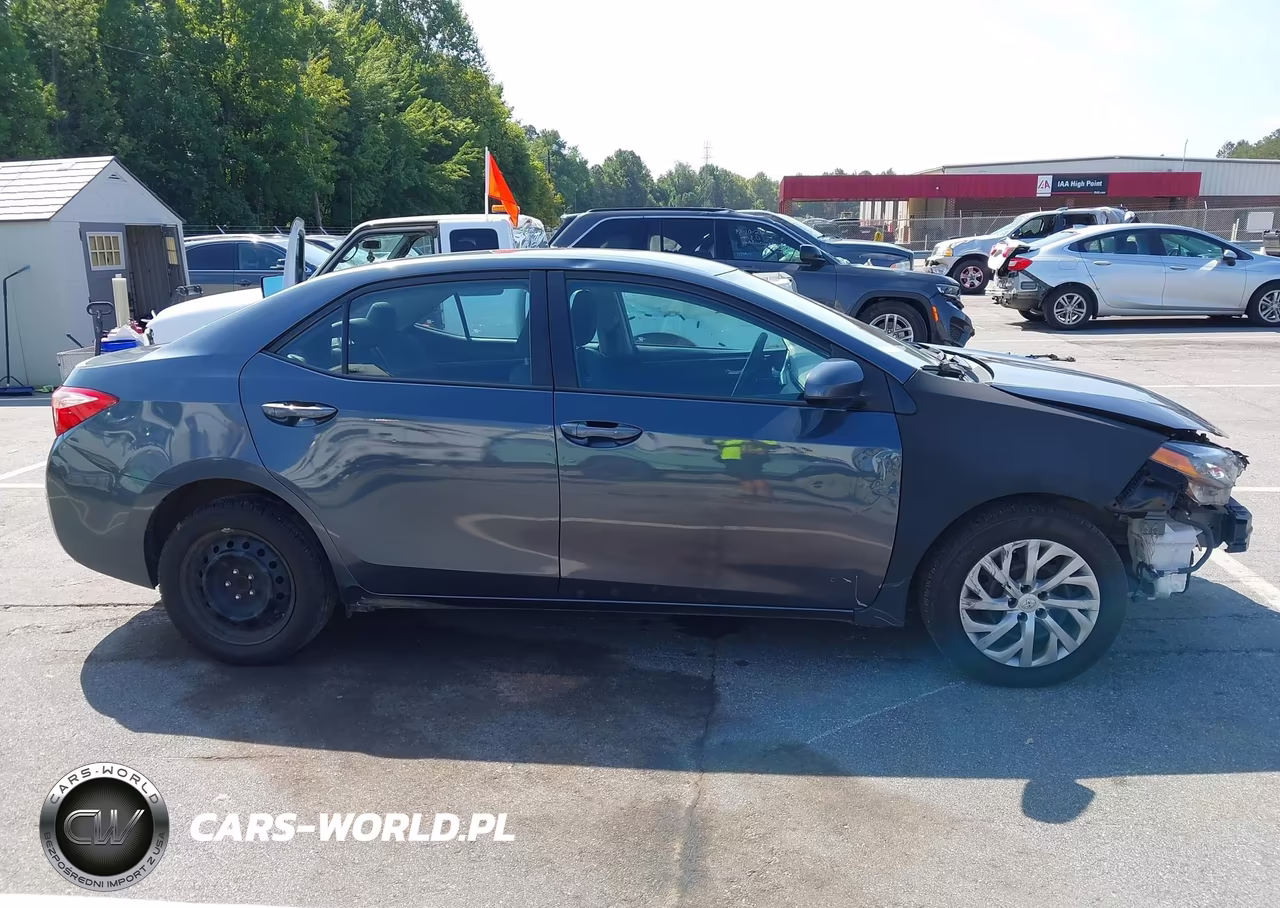 2019 Toyota Corolla Le VIN:2T1BURHE6KC224559 - 13