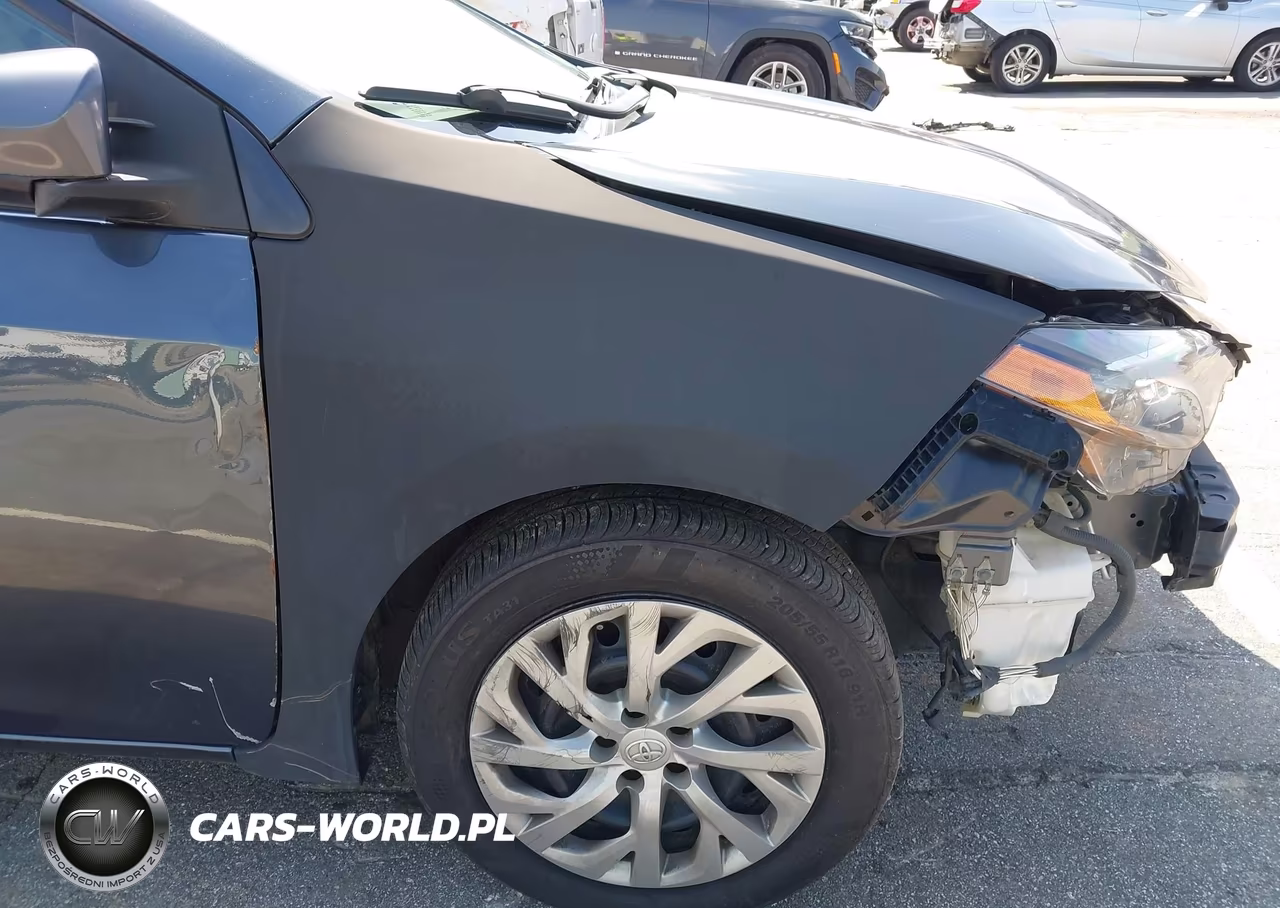 2019 Toyota Corolla Le VIN:2T1BURHE6KC224559 - 17