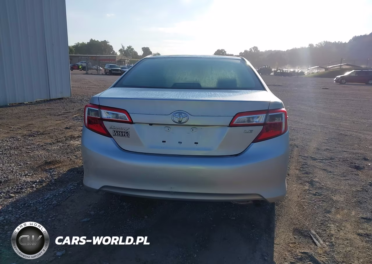 2014 Toyota Camry Le VIN:4T1BF1FK6EU430651 - 16