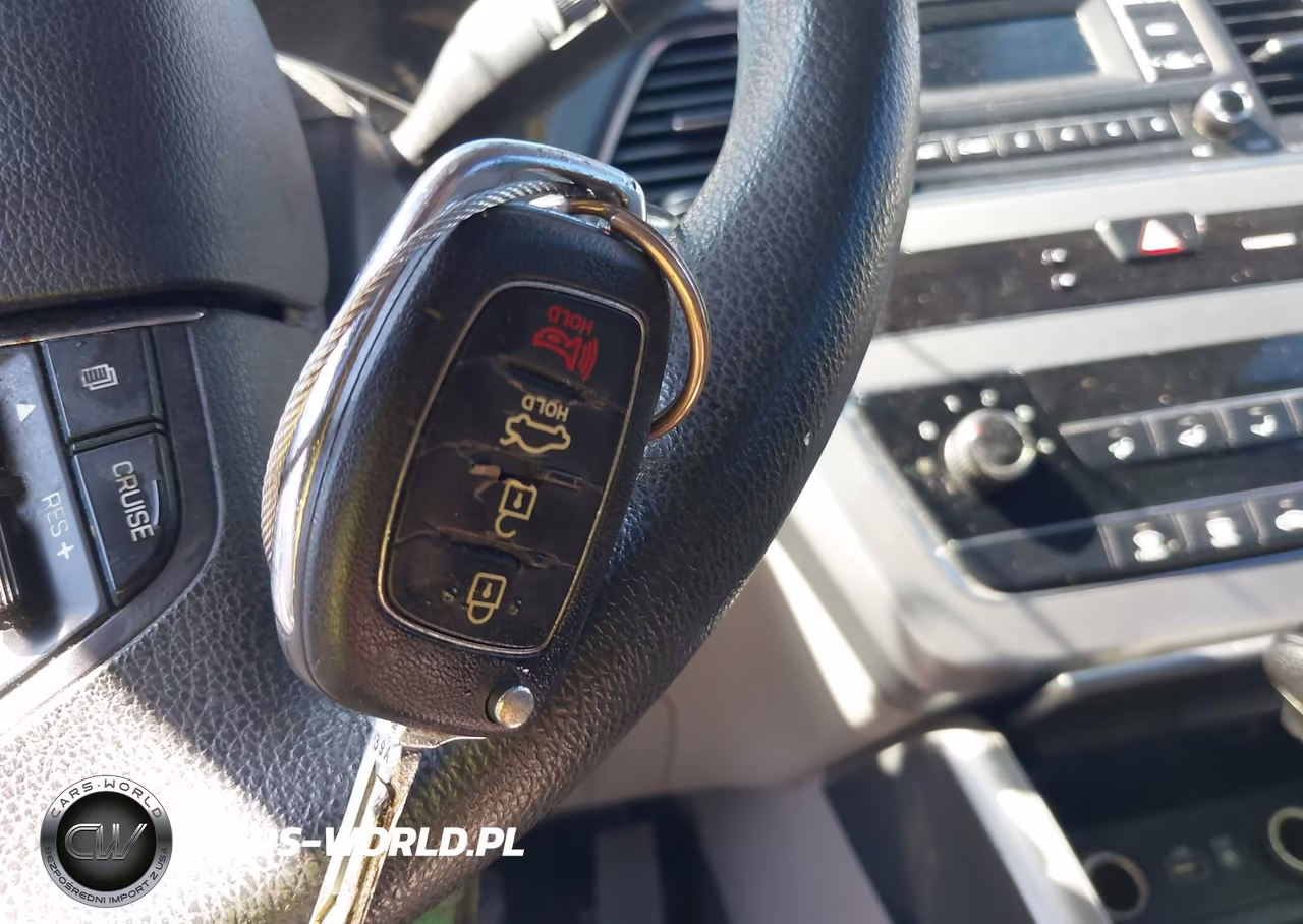 2016 Hyundai Sonata VIN:5NPE24AF2GH387688 - 11