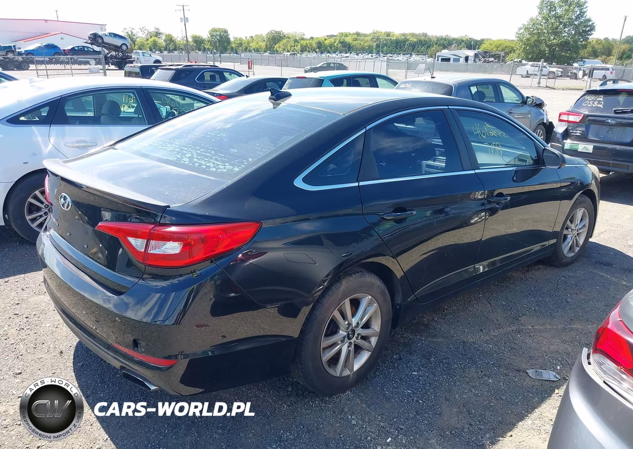 2016 Hyundai Sonata VIN:5NPE24AF2GH387688 - 4