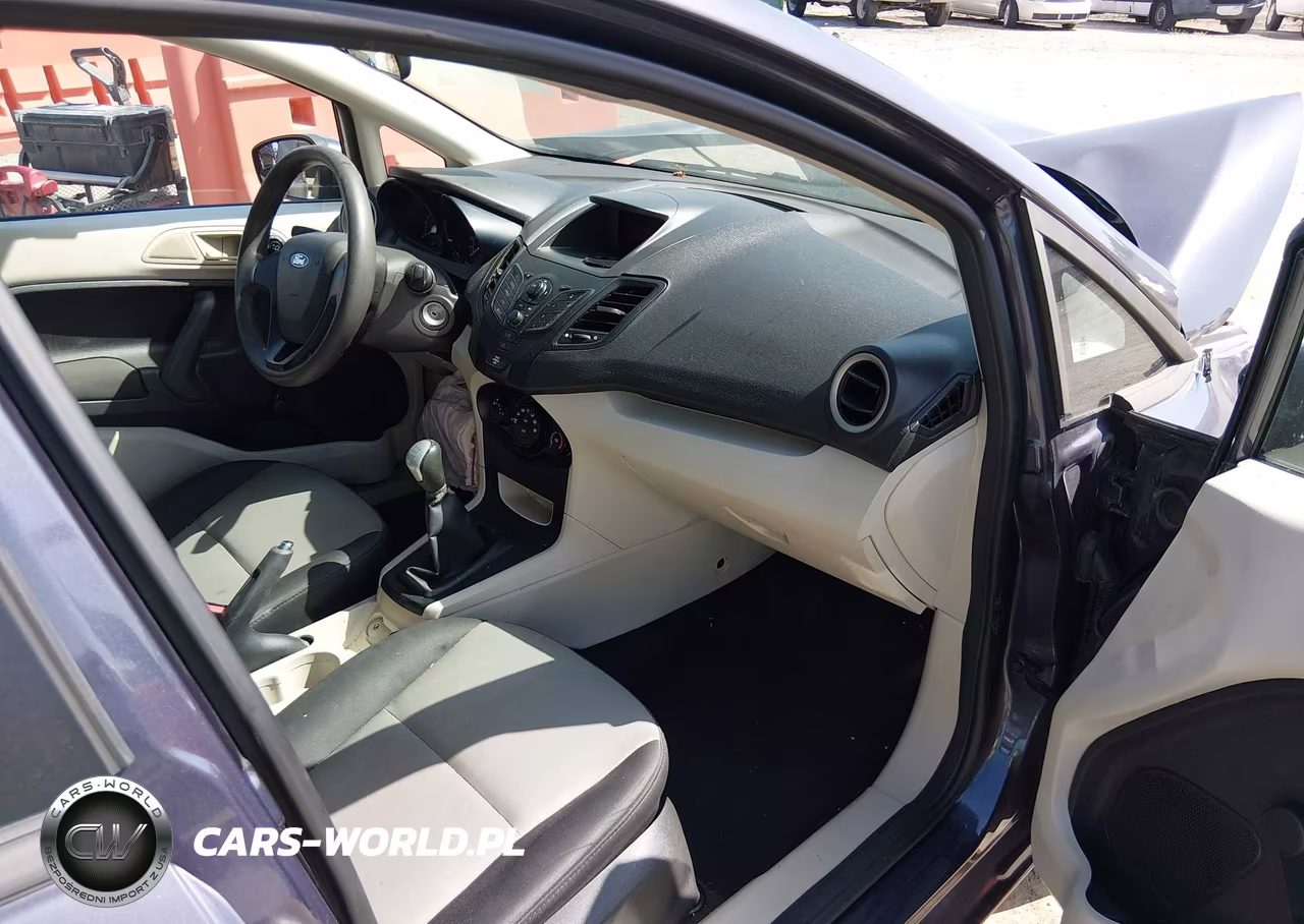 2012 Ford Fiesta S VIN:3FADP4AJ2CM215950 - 5
