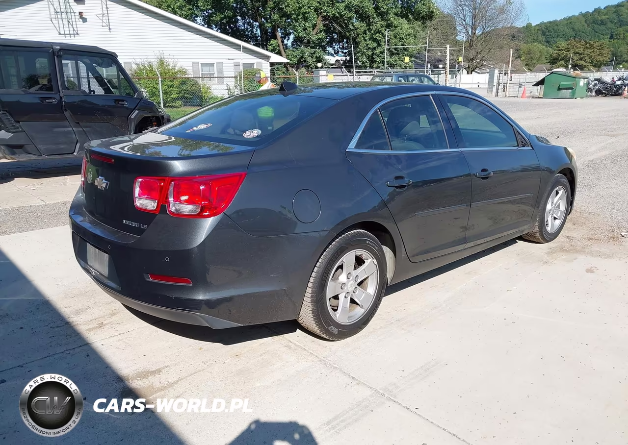 2014 Chevrolet Malibu 1Ls VIN:1G11B5SL5EF225837 - 4