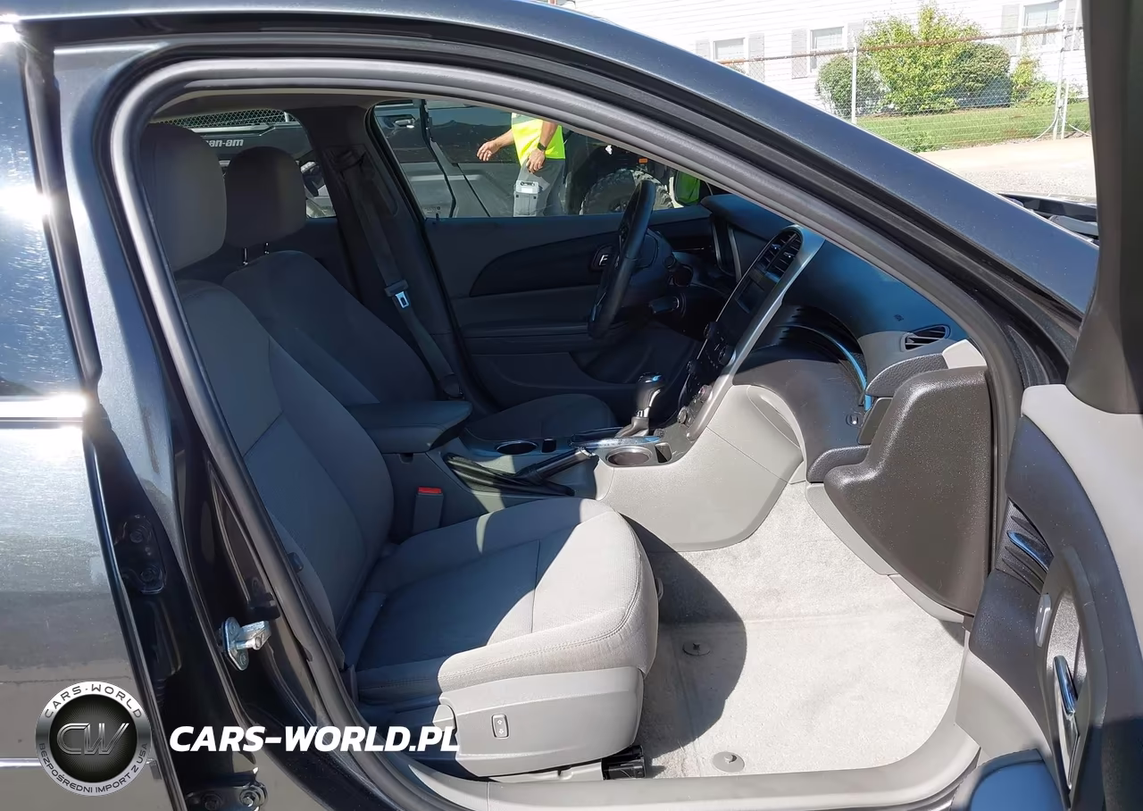 2014 Chevrolet Malibu 1Ls VIN:1G11B5SL5EF225837 - 5