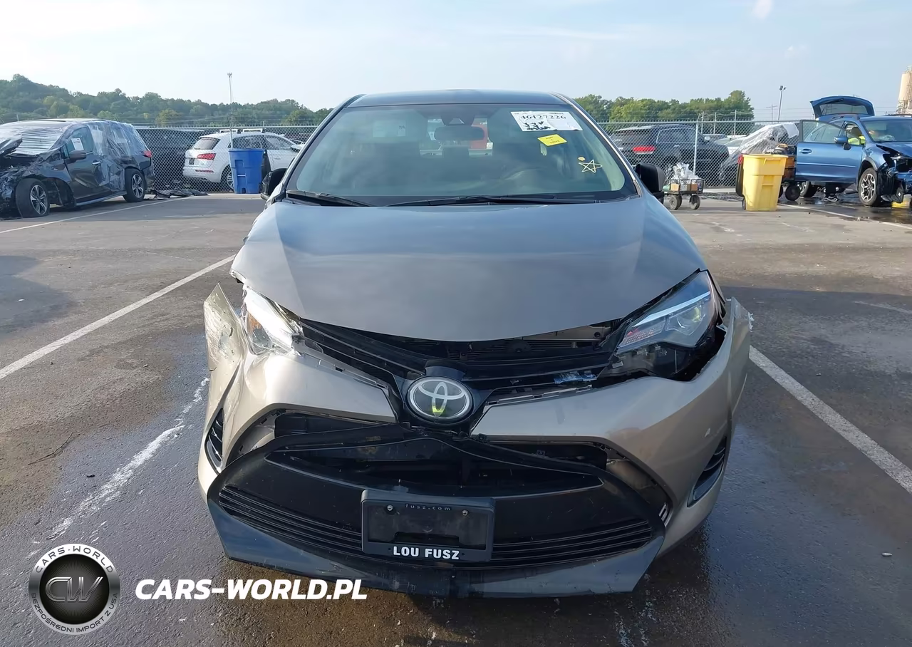 2017 Toyota Corolla Le VIN:5YFBURHE5HP657816 - 12