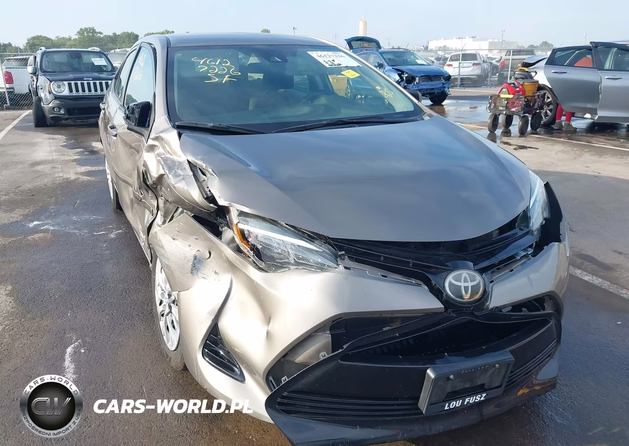 2017 Toyota Corolla Le VIN:5YFBURHE5HP657816 - 6