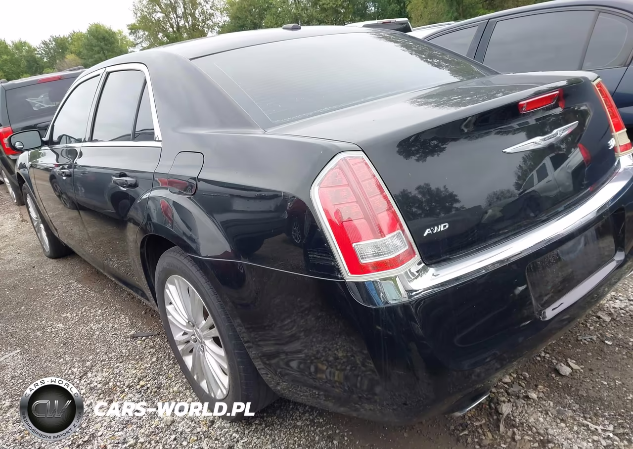 2014 Chrysler 300 VIN:2C3CCARG5EH201748 - 3
