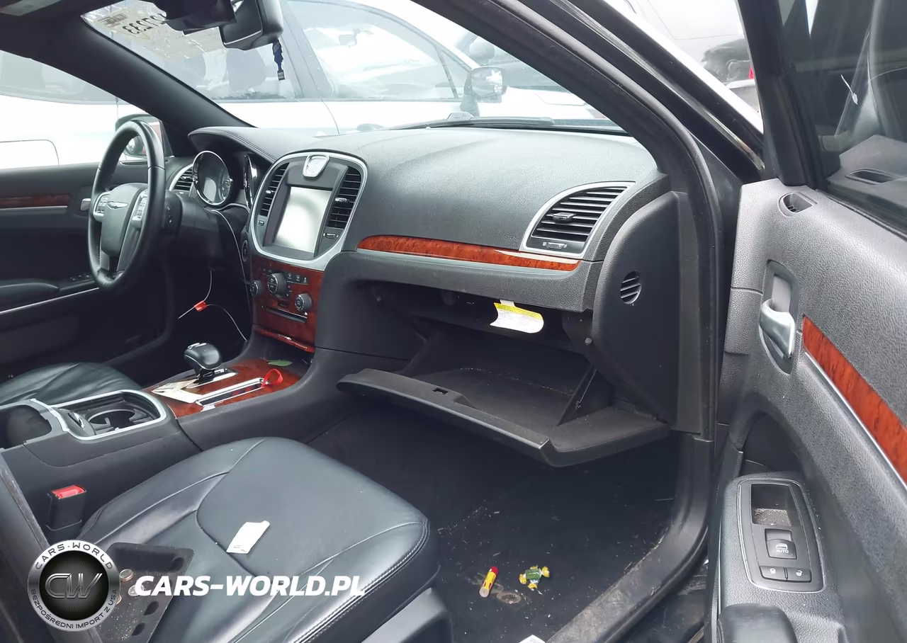 2014 Chrysler 300 VIN:2C3CCARG5EH201748 - 5