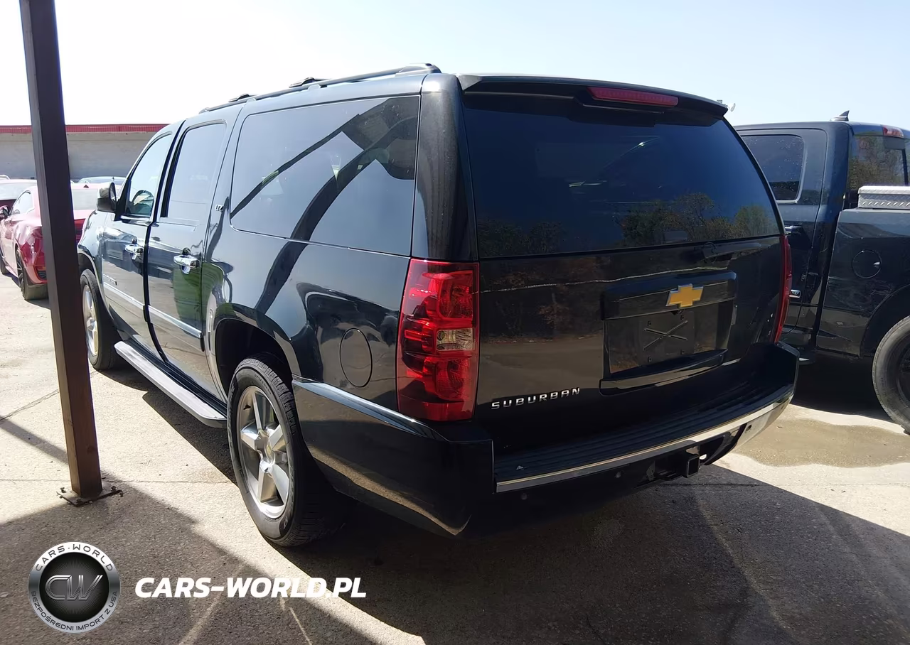 2013 Chevrolet Suburban 1500 Ltz VIN:1GNSCKE06DR117952 - 3