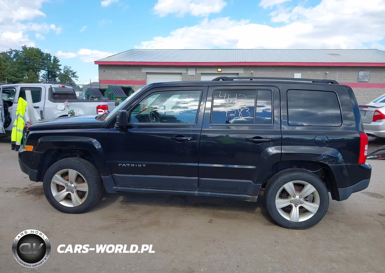 2014 Jeep Patriot Latitude VIN:1C4NJRFB8ED693688 - 12