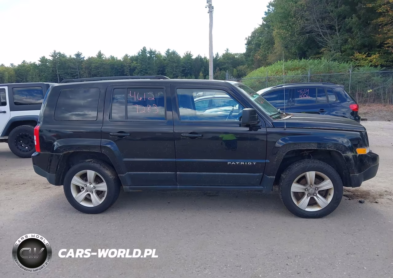 2014 Jeep Patriot Latitude VIN:1C4NJRFB8ED693688 - 14