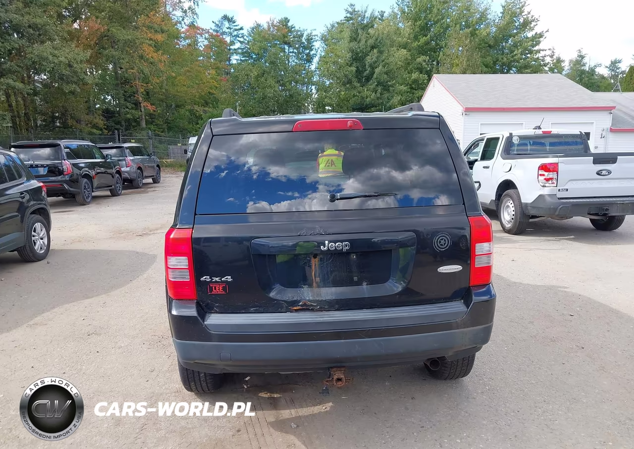 2014 Jeep Patriot Latitude VIN:1C4NJRFB8ED693688 - 15