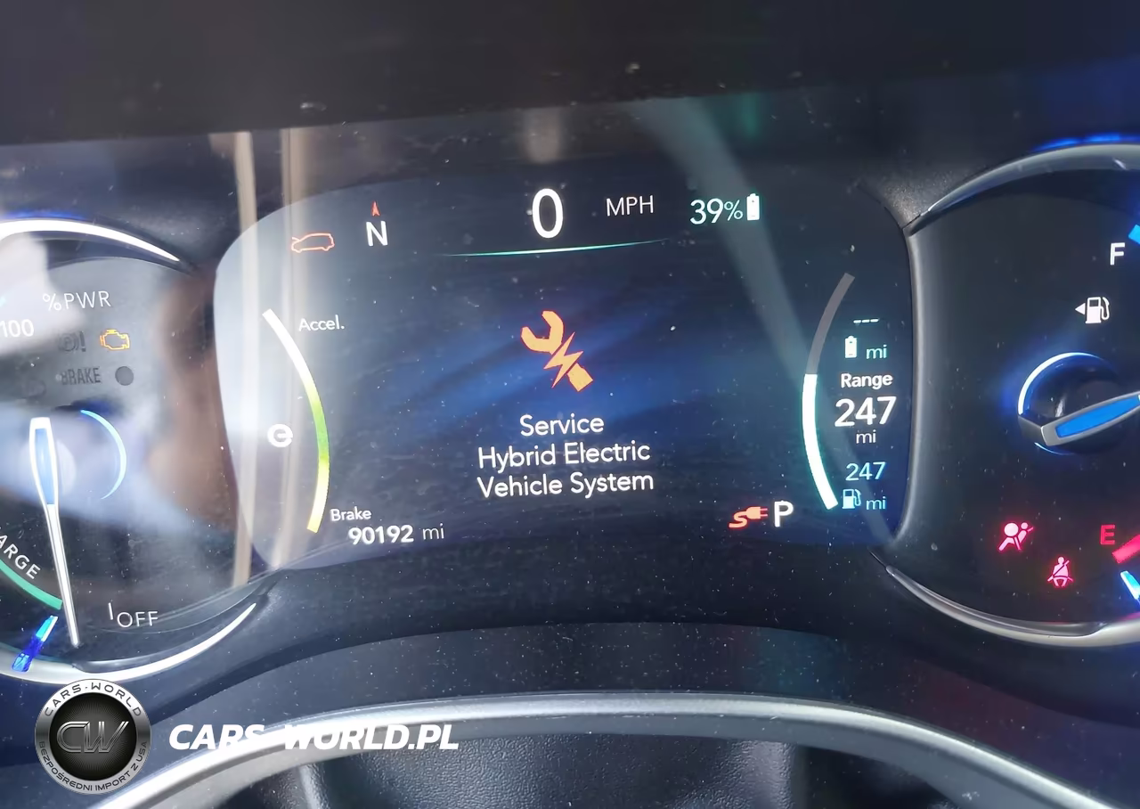 2020 Chrysler Pacifica Hybrid Touring L VIN:2C4RC1L74LR196211 - 17
