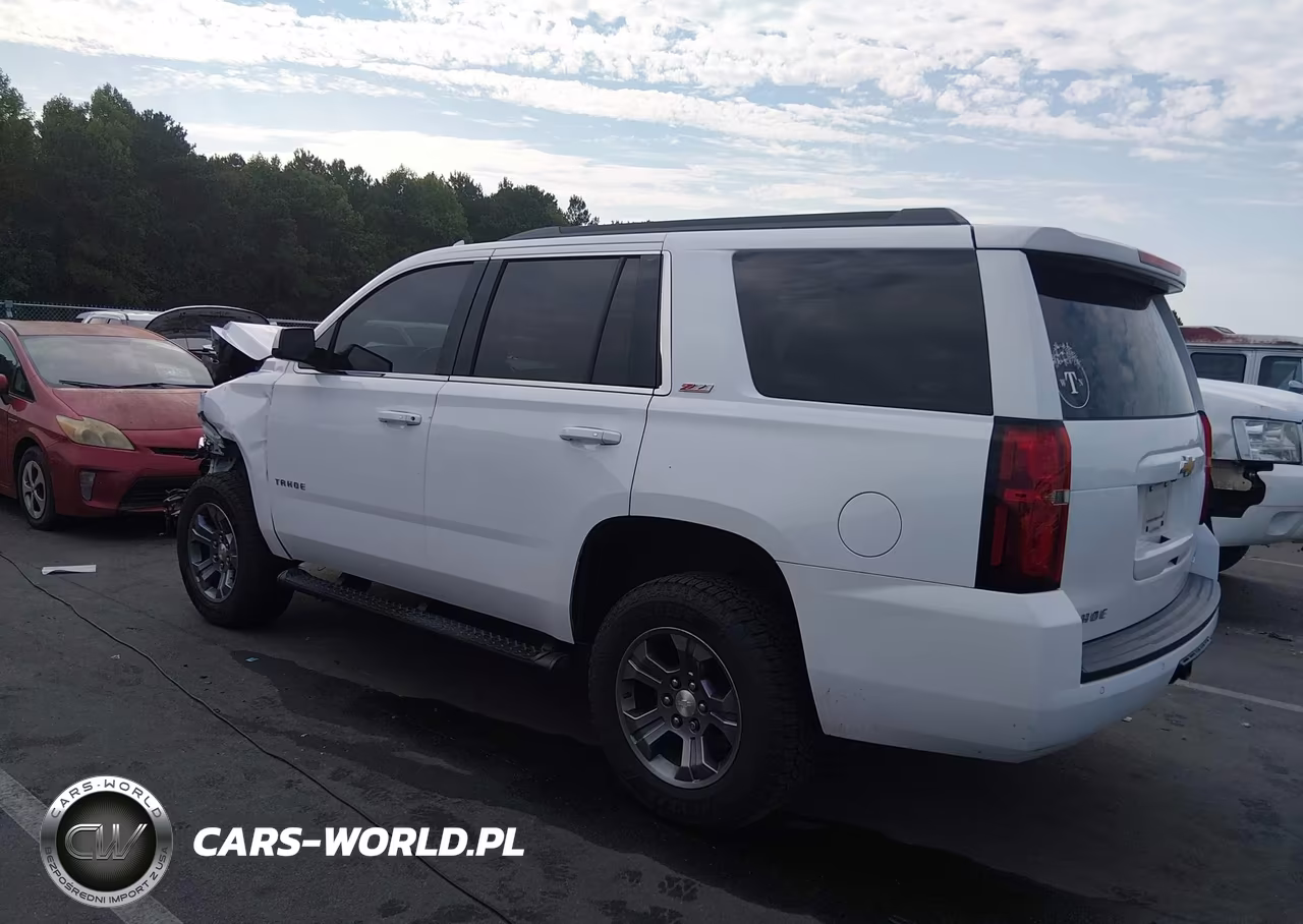 2018 Chevrolet Tahoe Lt VIN:1GNSKBKC2JR276951 - 3