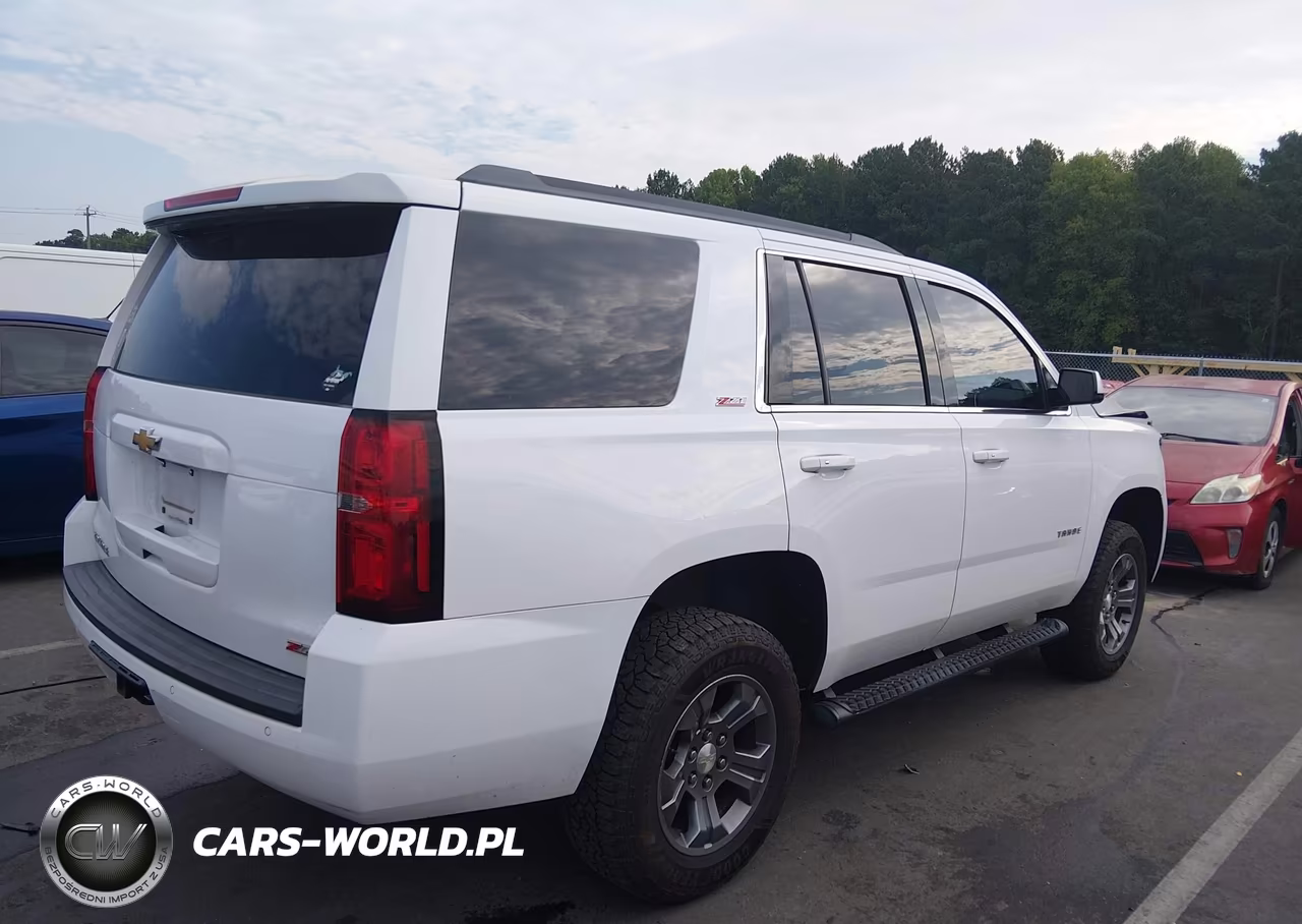 2018 Chevrolet Tahoe Lt VIN:1GNSKBKC2JR276951 - 4