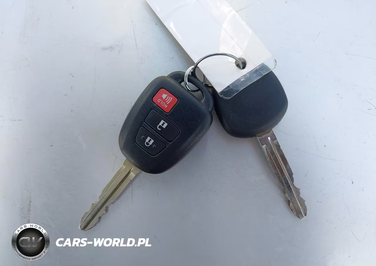 2014 Toyota Prius C One VIN:JTDKDTB31E1565090 - 11