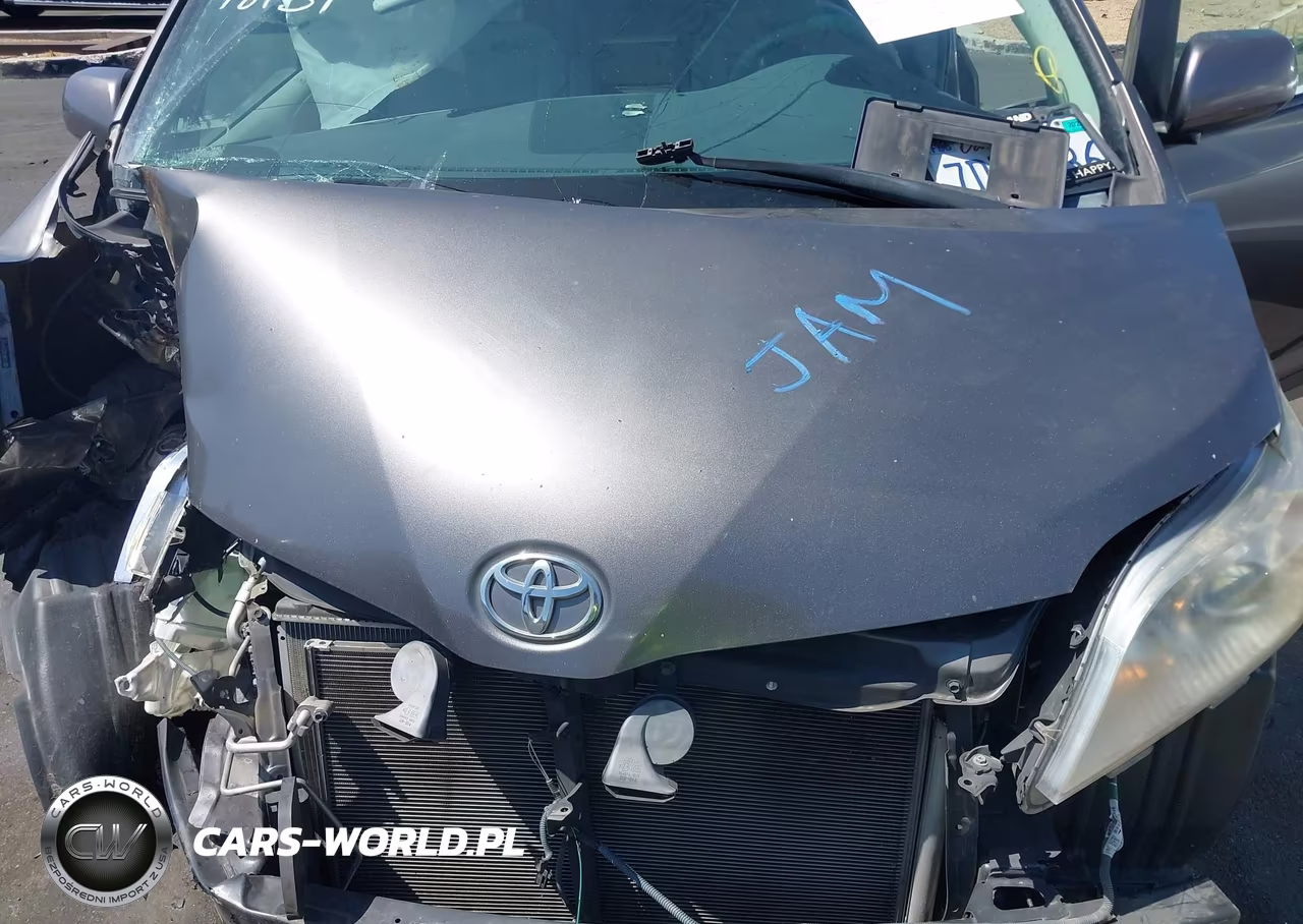 2014 Toyota Sienna Le V6 8 Passenger VIN:5TDKK3DC0ES444573 - 10
