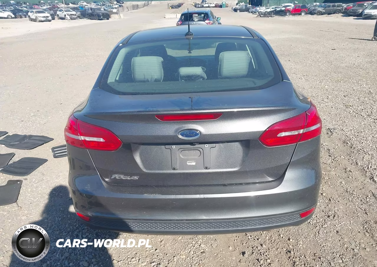 2018 Ford Focus S VIN:1FADP3E20JL237702 - 16