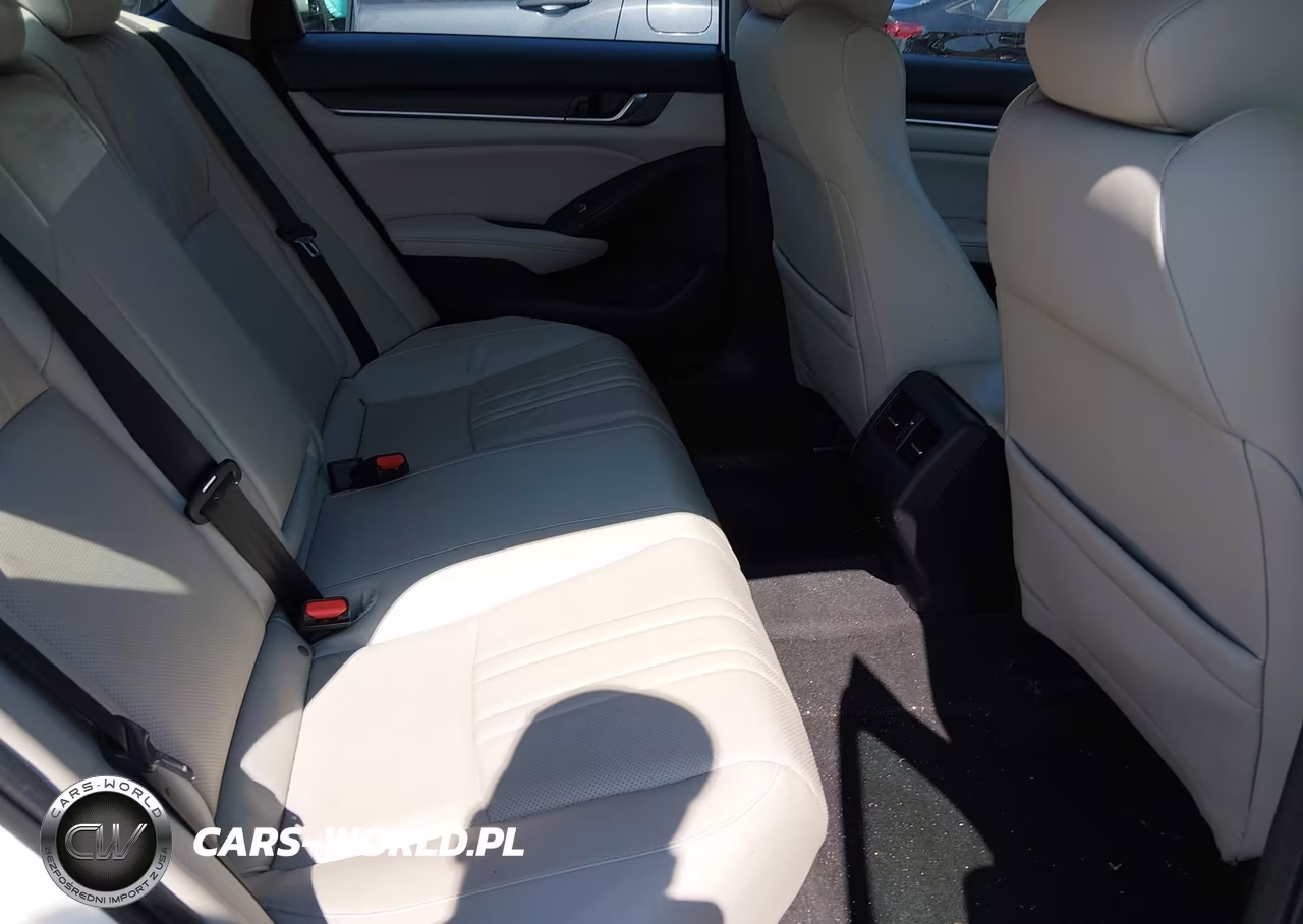 2018 Honda Accord Ex-L VIN:1HGCV1F5XJA250172 - 8