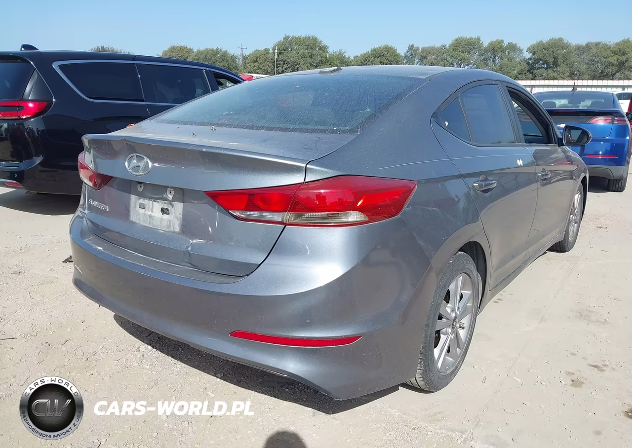 2018 Hyundai Elantra Sel VIN:KMHD84LF9JU523492 - 4