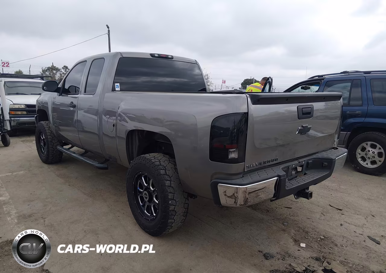 2012 Chevrolet Silverado 1500 Ls VIN:1GCRCREAXCZ284905 - 3