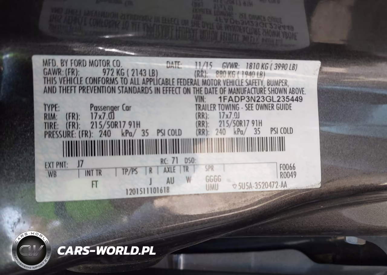 2016 Ford Focus Titanium VIN:1FADP3N23GL235449 - 9