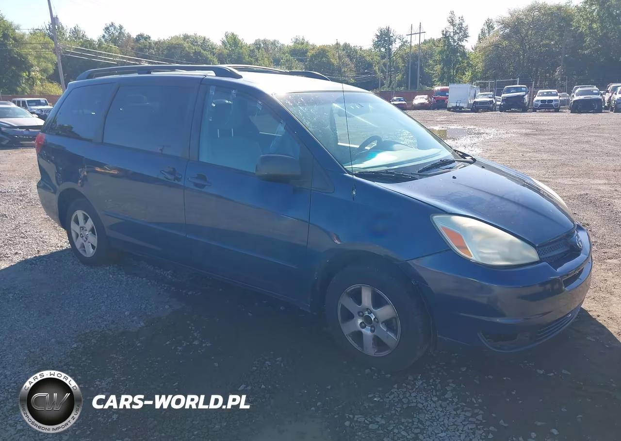2004 Toyota Sienna Le
