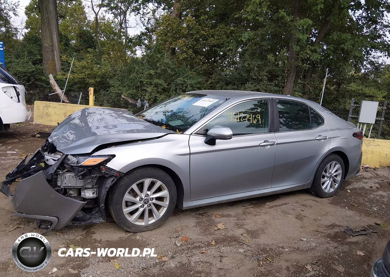 2021 Toyota Camry Le VIN:4T1C11AKXMU485659 - 14