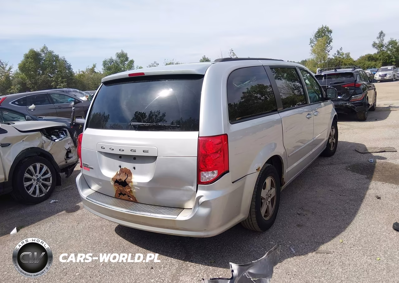 2012 Dodge Grand Caravan Sxt VIN:2C4RDGCG1CR394874 - 4