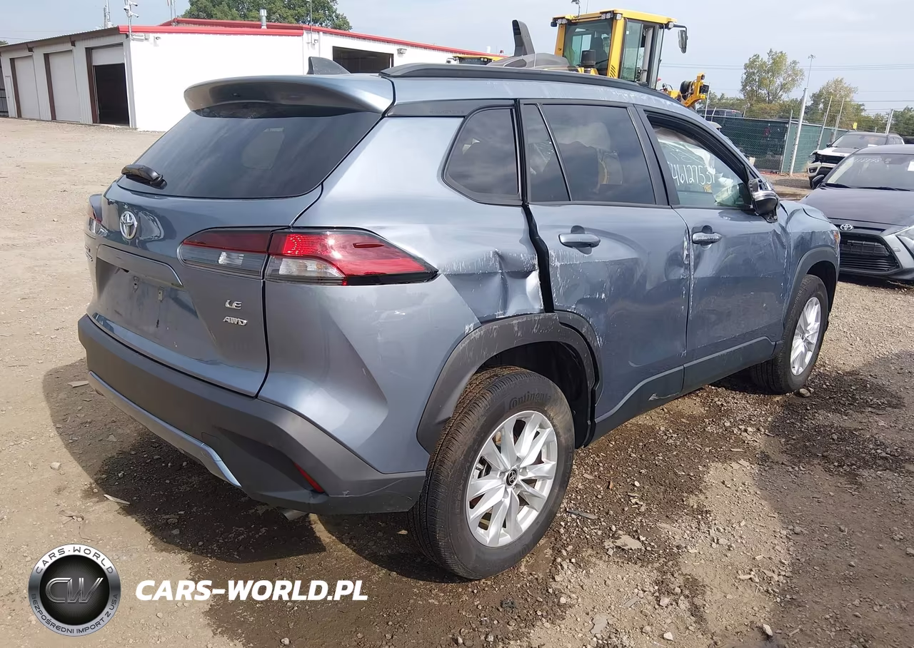 2026 Toyota Corolla Cross Le VIN:7MUCAABG0TV157321 - 4
