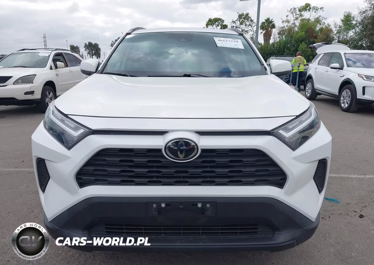 2023 Toyota Rav4 Xle VIN:2T3W1RFV6PW269947 - 13