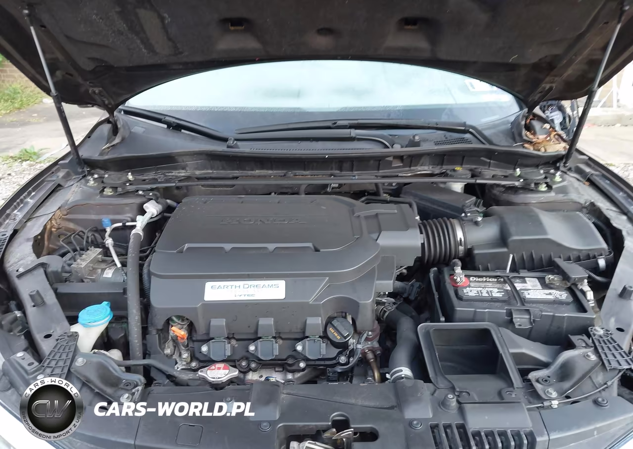 2017 Honda Accord Touring V6 VIN:1HGCR3F90HA015051 - 10