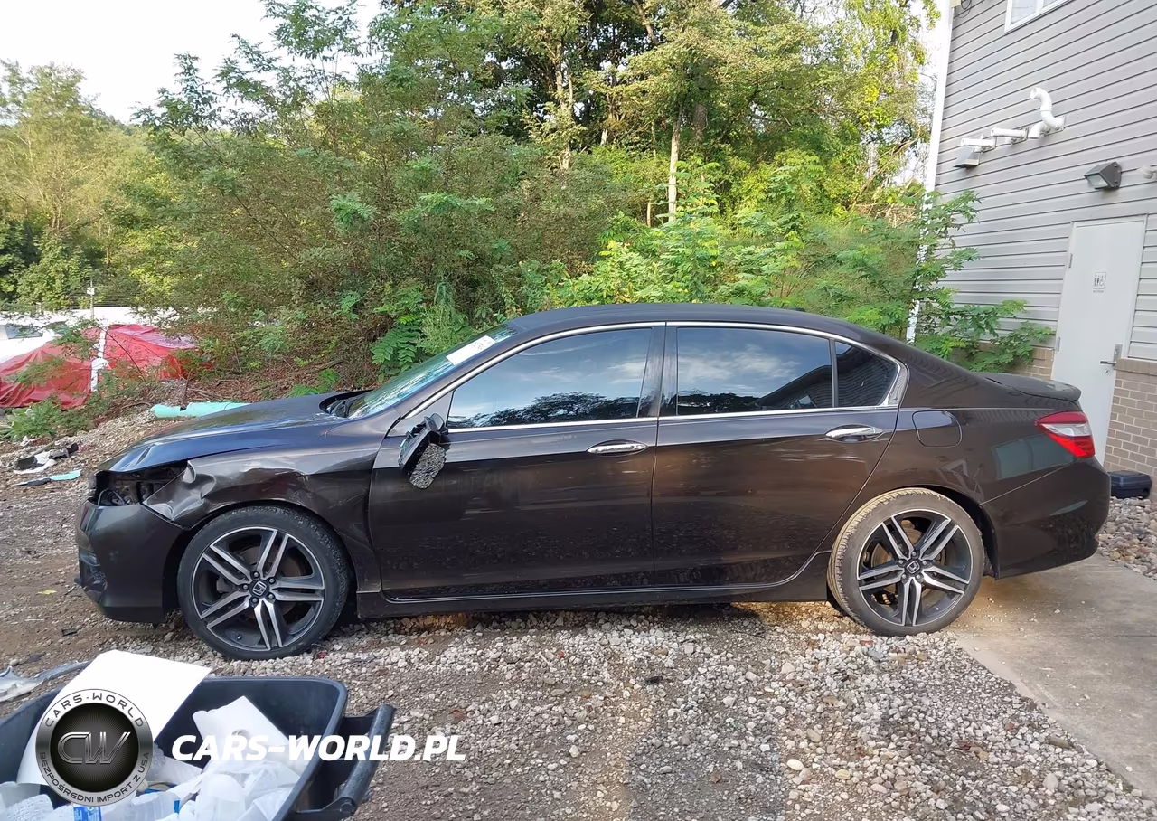 2017 Honda Accord Touring V6 VIN:1HGCR3F90HA015051 - 14